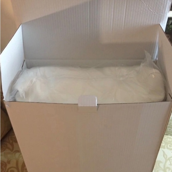 ZONKD Fiber Pillow Queen. Brand New ✨ - Picture 4 of 9